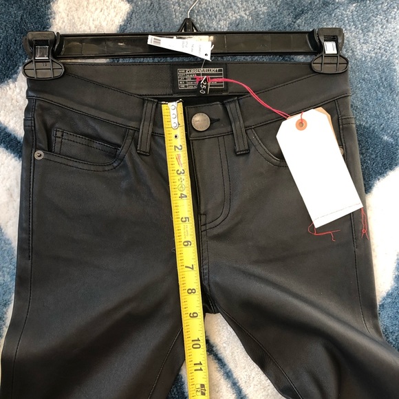 Current/Elliott Leather pants. Size 25. NWT!!!! - Picture 5 of 7